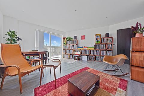 2 bedroom apartment to rent, Warburton Street, Hackney, London, E8