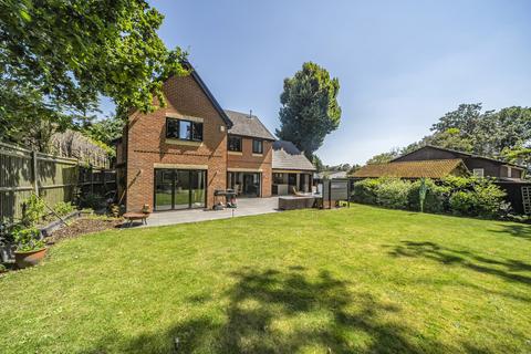 5 bedroom detached house for sale, Bassett Wood Drive, Bassett, Southampton, Hampshire, SO16