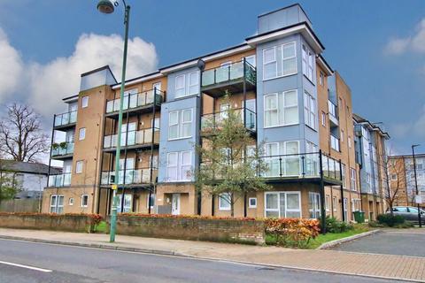 Selby Place, Shirley