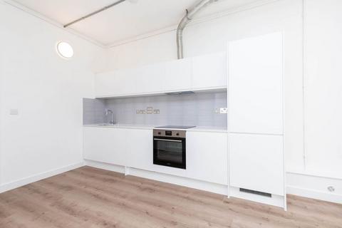1 bedroom apartment to rent, E8