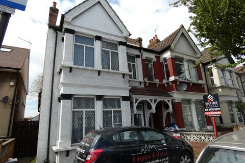 1 bedroom in a house share to rent, Lady Margaret Road, Southall