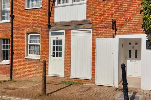 Studio to rent, Red Hill, Wateringbury ME18