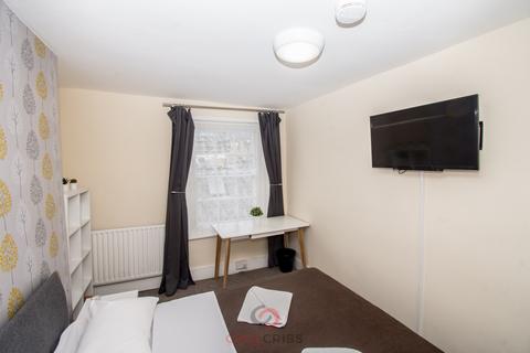 6 bedroom flat share to rent, Sale Place, London  W2