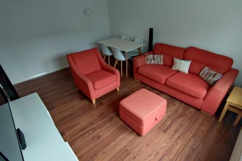 2 bedroom flat to rent, Beattie Avenue, Cornhill, Aberdeen, AB25