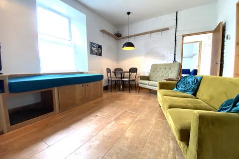 2 bedroom flat to rent, New Street, Dalmellington KA6