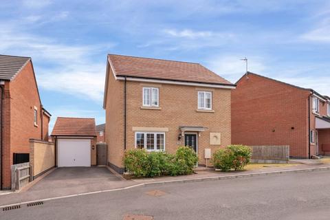 3 bedroom detached house for sale, Jasmine Way, Thurnby