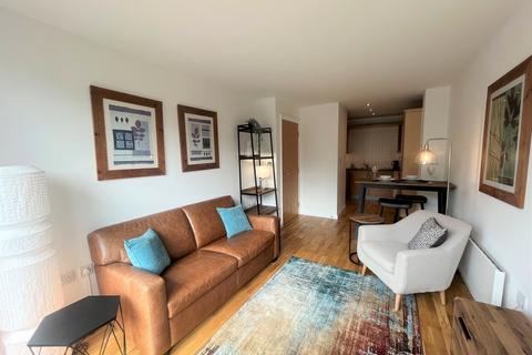 2 bedroom apartment to rent, Whitehall Quay