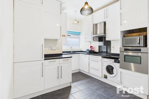 1 bedroom apartment to rent, Oxford Road, Windsor, Berkshire, SL4