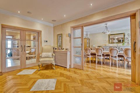 6 bedroom detached house for sale, Greenbrook Avenue, Barnet, EN4