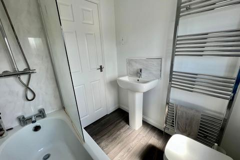 2 bedroom semi-detached house to rent, Barleyfields Mews, Wetherby, LS22 6PT