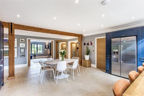 5 bedroom detached house to rent, Cowbridge, Malmesbury, Wiltshire, SN16