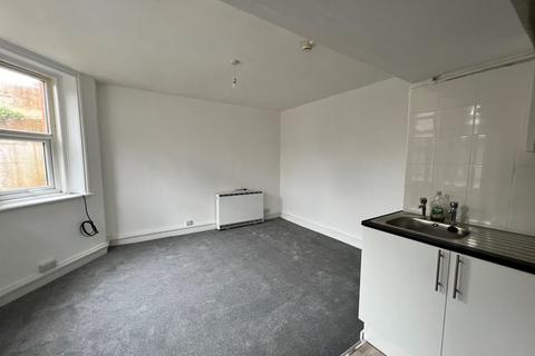 1 bedroom flat to rent, Bourne Street