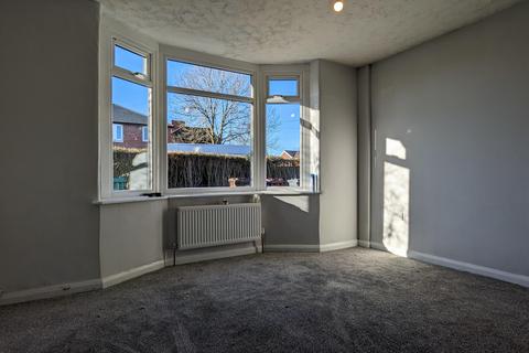 3 bedroom semi-detached house to rent, Chatwood Road, Manchester, M40