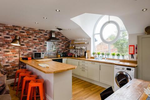 3 bedroom duplex to rent, Escrick Street, Fishergate, York, YO10