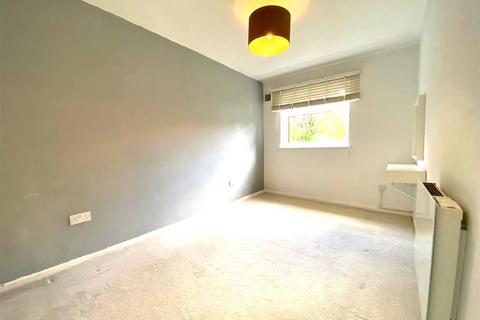 1 bedroom apartment to rent, Treyarnon Court, Eastern Avenue, Reading, Berkshire, RG1