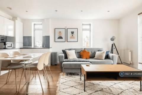 2 bedroom apartment to rent, Chandos Road, London, E15
