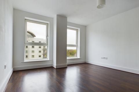 Studio to rent, Skyline Plaza, Alencon Link, Basingstoke, RG21