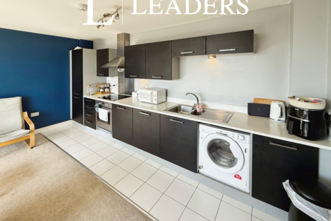 2 bedroom apartment to rent, Sapphire Court, Ocean Village, Southampton