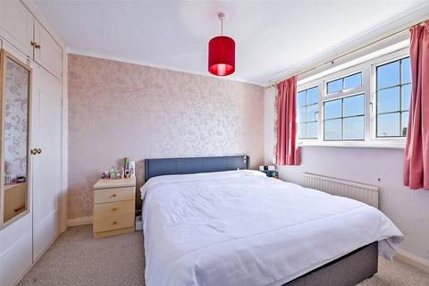 3 bedroom terraced house to rent, Overton Road, Cheltenham, Gloucestershire, GL50
