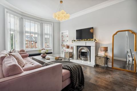 1 bedroom flat to rent, Clarkston Road, Flat 1-2, Muirend, Glasgow, G44 3LL