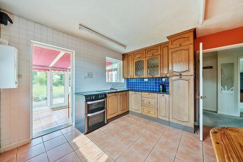 2 bedroom detached house for sale, Oakleigh Drive, Landford, Salisbury, Wiltshire, SP5
