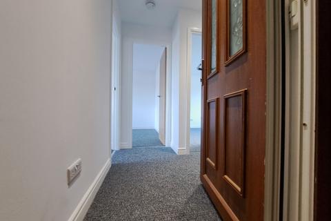 2 bedroom flat to rent, Braeside Avenue, North Ayrshire KA30
