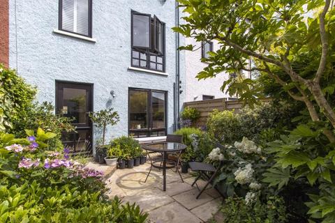 3 bedroom terraced house to rent, Nova Scotia Place, Bristol BS1