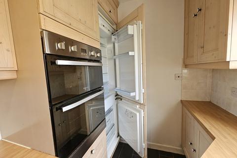 2 bedroom terraced house to rent, Shawford Road, Bournemouth