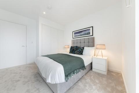 2 bedroom apartment to rent, Fairwater House, Royal Wharf E16