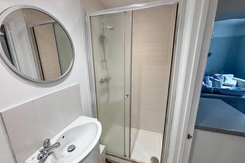 Studio to rent, The Avenue, Newmarket