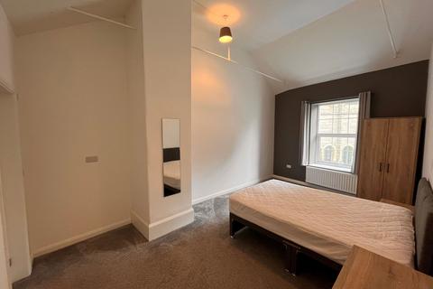 1 bedroom in a flat share to rent, St. Marys Street, Truro, TR1 2AF