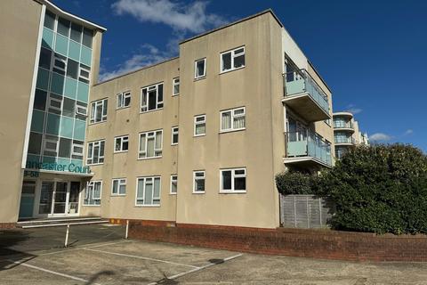 Ground floor flat to rent, Lancaster Court, Hove
