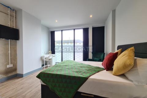 1 bedroom in a flat share to rent, Renaissance Works, New Street, Huddersfield, HD1 2AS