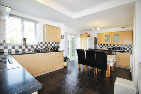4 bedroom house for sale, Calder Avenue, Manchester