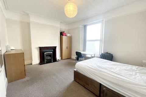 6 bedroom house to rent, Arundel Crescent, Plymouth PL1