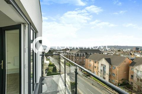 2 bedroom penthouse to rent, Greenbank Terrace, Devon PL4