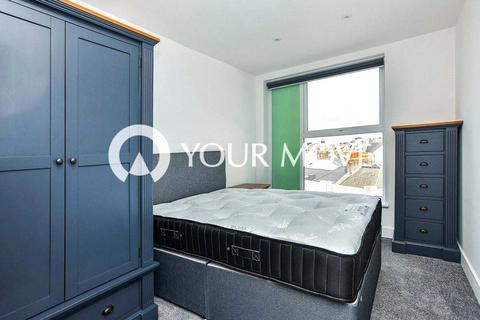 2 bedroom penthouse to rent, Greenbank Terrace, Devon PL4