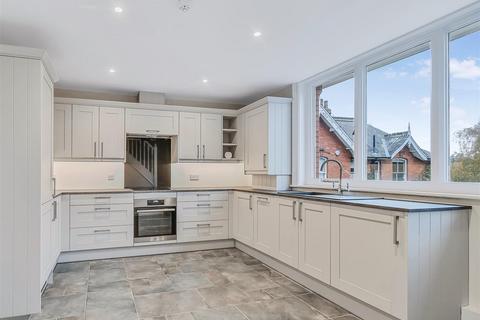 2 bedroom duplex for sale, St. Peters Grove, Clifton