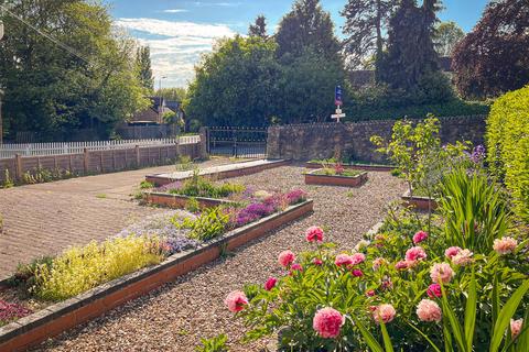 2 bedroom detached bungalow for sale, Station Lane, Scraptoft, Leicester