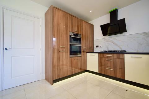 4 bedroom detached house for sale, Bovinger Road, New Humberstone. Leicester, LE5
