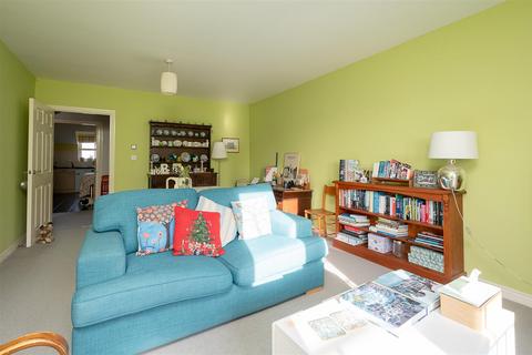 2 bedroom apartment for sale, Little Hallfield Road, York YO31 7UH