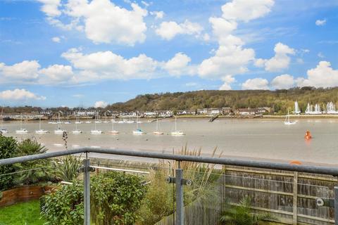5 bedroom semi-detached house for sale, The Causeway, Chatham, Kent