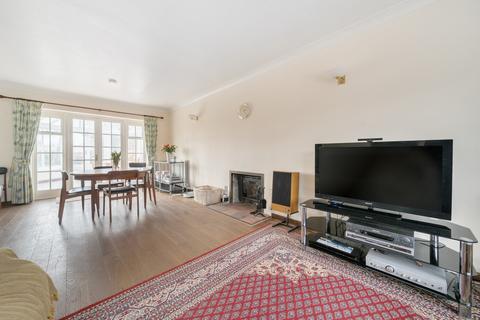 5 bedroom detached house for sale, St Michaels Close, North Waltham, RG25
