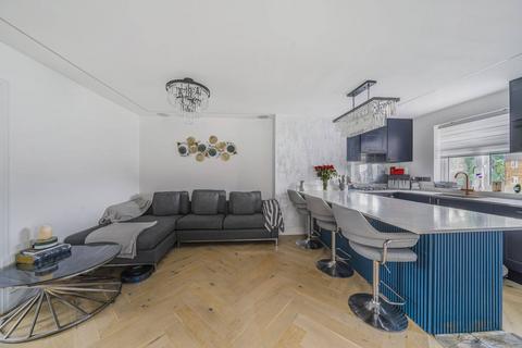 2 bedroom flat for sale, Darkes Lane, Barnet, Potters Bar, EN6