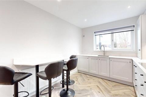 4 bedroom terraced house for sale, Howarth Gardens, Brinsworth, Rotherham, South Yorkshire, S60