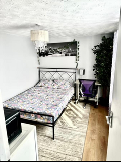 1 bedroom in a house share to rent, Elmore, Swindon SN3
