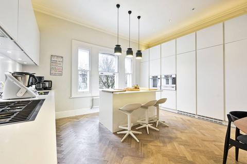 3 bedroom flat for sale, Redcliffe Gardens, Chelsea, London, SW10