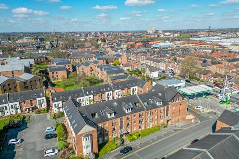 3 bedroom penthouse for sale, Lawrence Square, York