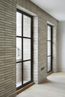 House for sale, 20 King's Mews, London, WC1N 2JB