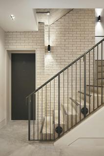 House for sale, 20 King's Mews, London, WC1N 2JB